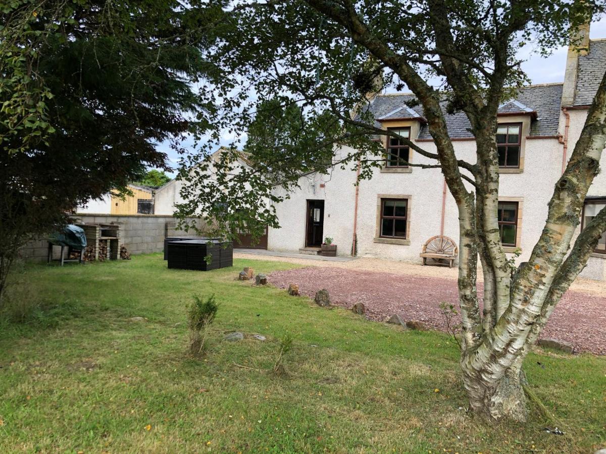 The Farmhouse, 6 Bed Property, Forres Eksteriør bilde