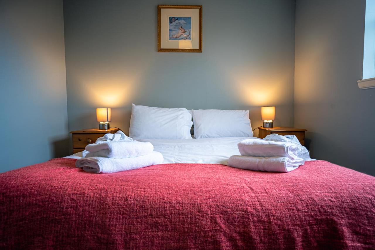 The Farmhouse, 6 Bed Property, Forres Eksteriør bilde