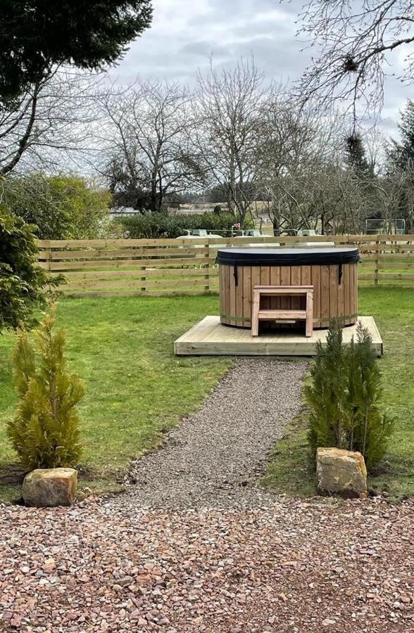 The Farmhouse, 6 Bed Property, Forres Eksteriør bilde